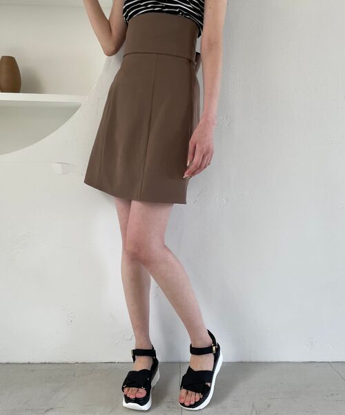 MAJESTIC LEGON(マジェスティックレゴン)の「2wayハイウストミニスカート(スカート・レディース・ブラック/アイボリー/モカ・MEDIUM)」の14枚目の写真