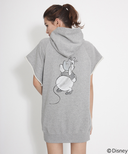 MILKFED.（ミルクフェド）の「CINDERELLA BIG SWEAT HOODIE　（Disney/ディズニー/シンデレラ/ビッグスウェットトップ/プルオーバー）（スウェット・レディース・アッシュ/ホワイト・SMALL/MEDIUM）」の5枚目の写真