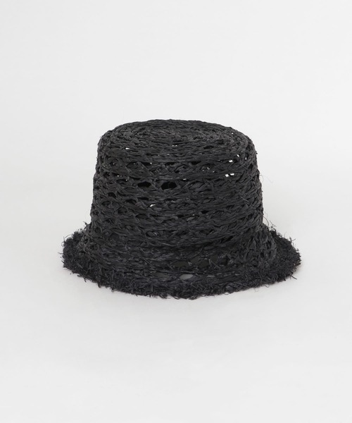 KBF（ケイビーエフ）の「ラフィアフリンジバケットHAT（ハット・レディース・ブラック/ナチュラル・ONE）」の6枚目の写真