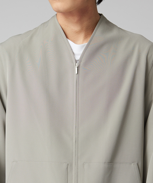 ABAHOUSE（アバハウス）の「【セットアップ対応】ストレッチ ノーカラー Vネック オーバーサイズ シャツジャケット（ブルゾン・メンズ・ダークグリーン/ネイビー/グレー/マスタード/スモークピンク・44/46/48）」の16枚目の写真