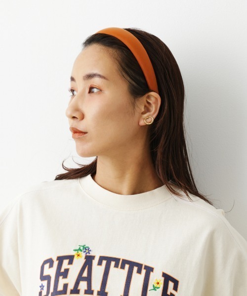 RODEO CROWNS WIDE BOWL(ロデオクラウンズワイドボウル)の「サテンVOLUMEカチューシャ(カチューシャ・レディース・グリーン/キャメル/ブラック・FREE)」の3枚目の写真