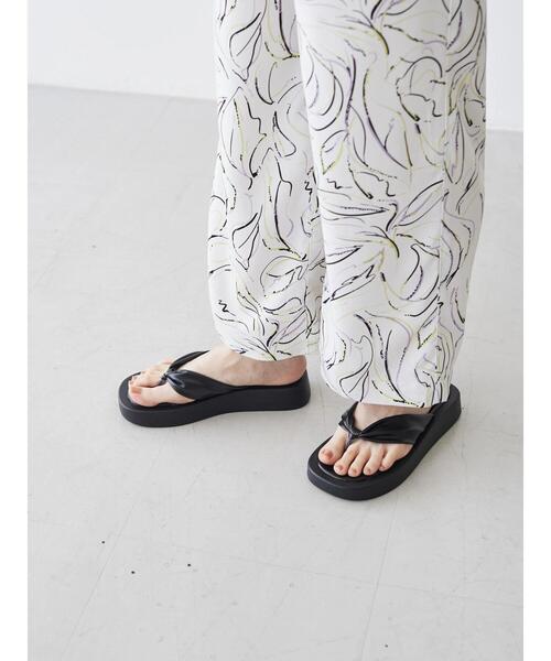 AMERICAN HOLIC（アメリカンホリック）の「厚底トングサンダル（サンダル・レディース・アイボリー/ブラック・S/M/L）」の12枚目の写真