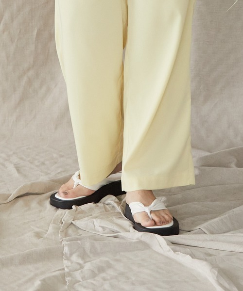 AMERICAN HOLIC（アメリカンホリック）の「厚底トングサンダル（サンダル・レディース・アイボリー/ブラック・S/M/L）」の8枚目の写真