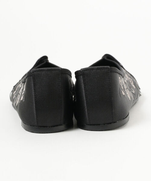 BEAMS BOY(ビームスボーイ)の「FUJIN TREE × maturely / Fringe Chinese Shose(パンプス・レディース・ブラック/オリーブ・38/39/37)」の7枚目の写真