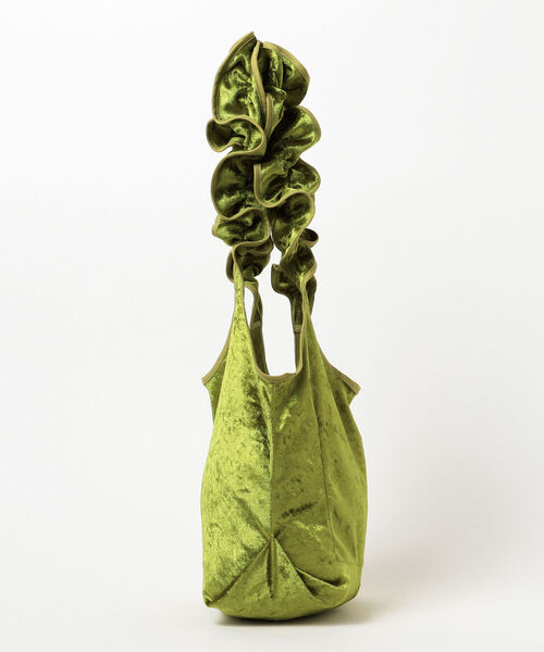 Ray BEAMS（レイビームス）の「HELOYSE / クラッシュ ベロア トートバッグ（トートバッグ・レディース・ブラック/ライム・ONE SIZE）」の10枚目の写真