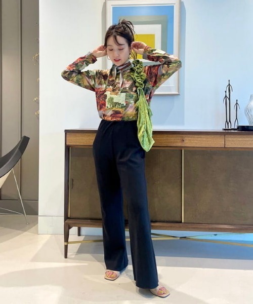 Ray BEAMS（レイビームス）の「HELOYSE / クラッシュ ベロア トートバッグ（トートバッグ・レディース・ブラック/ライム・ONE SIZE）」の15枚目の写真