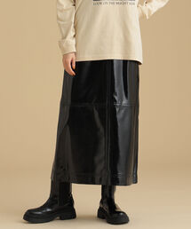 Ray BEAMS | Ray BEAMS / パテント フェイクレザー スカート(スカート)