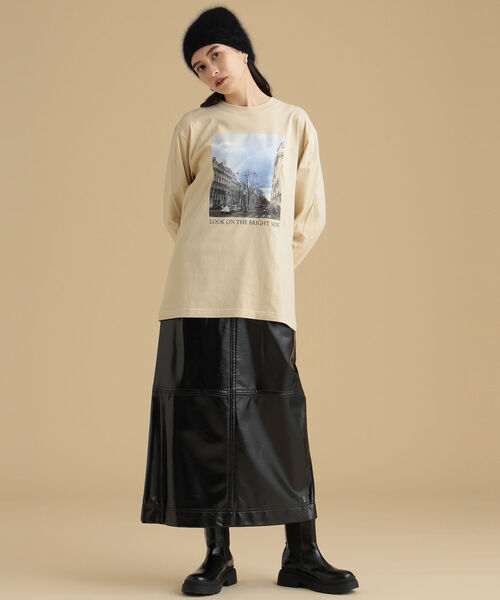 Ray BEAMS（レイビームス）の「Ray BEAMS / パテント フェイクレザー スカート（スカート・レディース・ブラック/ベージュ・0/1）」の4枚目の写真