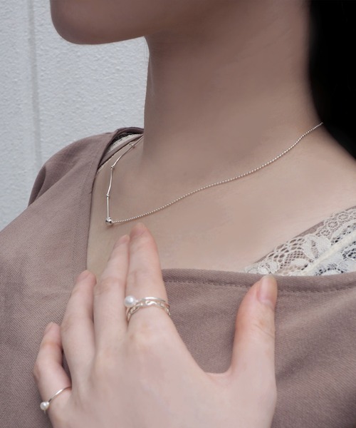 Jenny BY IMMANOEL(ジェニーバイイマノエル)の「silver925 ボールチェーン×チェーンコンビネックレス(ネックレス・レディース・シルバー/ゴールド・FREE)」の2枚目の写真