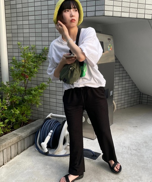 DuKKah（デュカ）の「Dukkah/【低身長向け】ストレートイージーパンツ（スラックス・レディース・ブラック/パープル/マスタード/ダークグリーン/ピンク系その他・X-SMALL）」の10枚目の写真