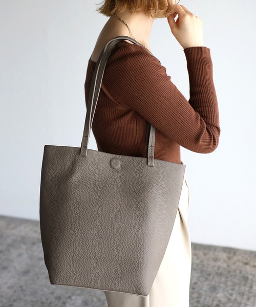 GUSCIO(グッシオ)の「【グッシオレザー】シュリンクレザー トートバッグ 牛革(トートバッグ・レディース・ブラック/レッド/ブルー/ダークグレー/ベージュ系その他・FREE)」の3枚目の写真
