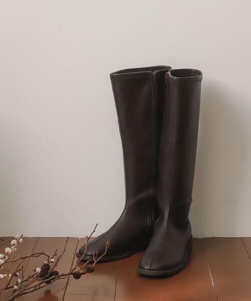 SENSE OF PLACE by URBAN RESEARCH（センスオブプレイスバイアーバンリサーチ）の「スクエアトウセンターシームロングブーツ（ブーツ・レディース・ブラック/アイボリー/ブラウン・SMALL/MEDIUM/LARGE）」の7枚目の写真
