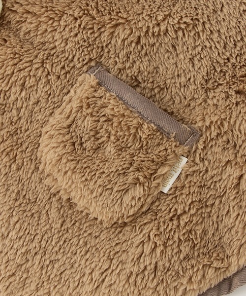 petit main（プティマイン）の「【抗菌防臭】2WAYアニマルボアケープ（ポンチョ・キッズ・モカ/アイボリー/ライトピンク・FREE）」の4枚目の写真