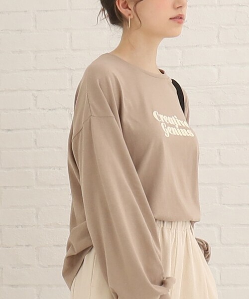 Cutie Blonde（キューティーブロンド）の「◆【レトロ感が可愛い】英字ロゴぽわん袖ロンT（Tシャツ/カットソー・レディース・ホワイト系その他/ホワイト系その他2/ホワイト系その他3/ブラック系1/ベージュ系/黄緑系3・02/03）」の5枚目の写真