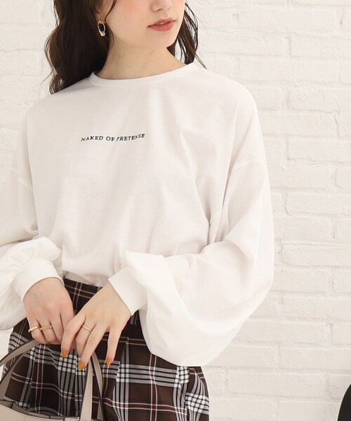 Cutie Blonde（キューティーブロンド）の「◆【レトロ感が可愛い】英字ロゴぽわん袖ロンT（Tシャツ/カットソー・レディース・ホワイト系その他/ホワイト系その他2/ホワイト系その他3/ブラック系1/ベージュ系/黄緑系3・02/03）」の3枚目の写真