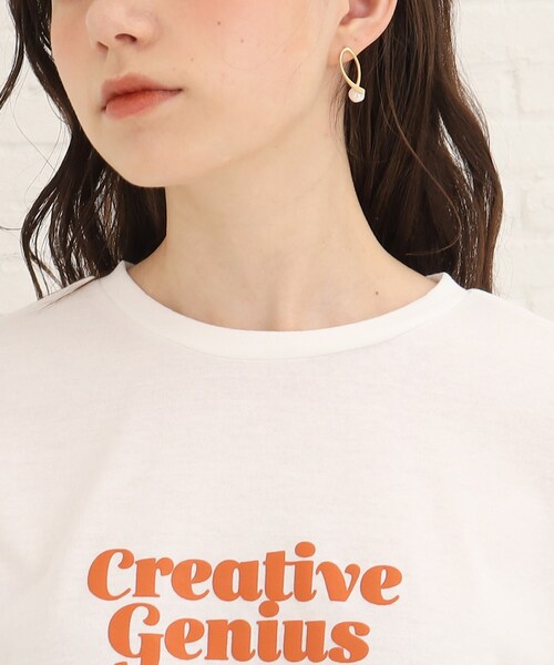 Cutie Blonde（キューティーブロンド）の「◆【レトロ感が可愛い】英字ロゴぽわん袖ロンT（Tシャツ/カットソー・レディース・ホワイト系その他/ホワイト系その他2/ホワイト系その他3/ブラック系1/ベージュ系/黄緑系3・02/03）」の22枚目の写真