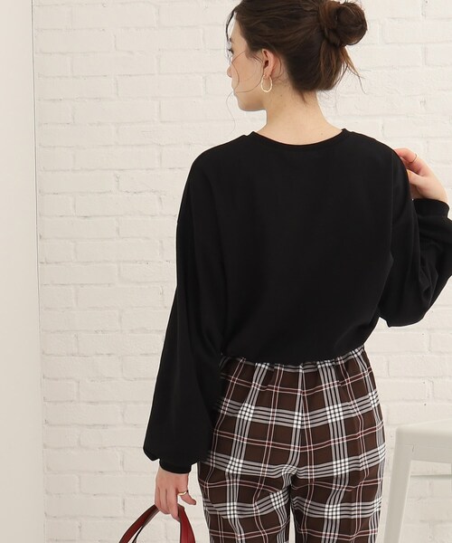 Cutie Blonde（キューティーブロンド）の「◆【レトロ感が可愛い】英字ロゴぽわん袖ロンT（Tシャツ/カットソー・レディース・ホワイト系その他/ホワイト系その他2/ホワイト系その他3/ブラック系1/ベージュ系/黄緑系3・02/03）」の15枚目の写真