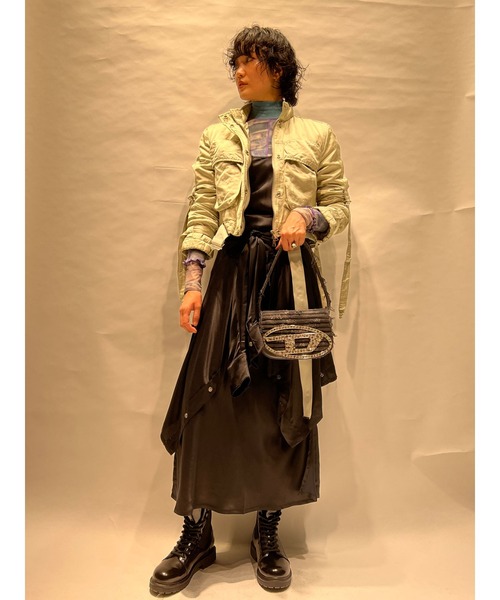 DIESEL(ディーゼル)の「レディース 長袖 Tシャツ トップス(その他トップス・レディース・カーキ/ブルー・X-LARGE/LARGE/SMALL/MEDIUM)」の15枚目の写真