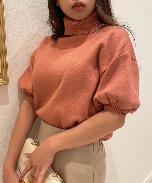 Julia Boutique（ジュリアブティック）の「バルーンスリーブタートルネックニットトップス/22504（ニット/セーター・レディース・パープル/グレイッシュベージュ/サックスブルー/ホワイト/ブラック/ピンク/コーラル・ONE）」の7枚目の写真