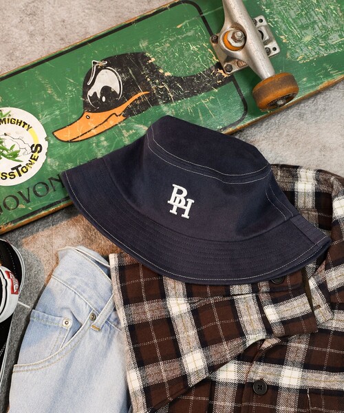 BEAMS HEART（ビームスハート）の「BEAMS HEART / ツイル ロゴ バケットハット（ハット・メンズ・ネイビー/ブラック/インディゴブルー・ONE SIZE）」の4枚目の写真