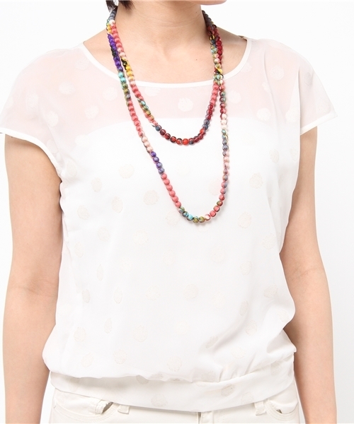 BEAMS BOY（ビームスボーイ）の「BEAMS BOY / ウッド ビーズ ネックレス（ネックレス・レディース・ホワイト/ピンク/ネイビー・ONE SIZE）」の4枚目の写真