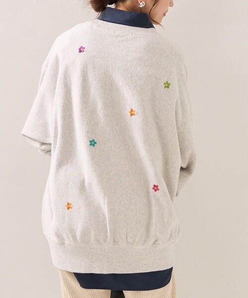 FREAK'S STORE（フリークスストア）の「ロゴフラワー刺繍スウェット