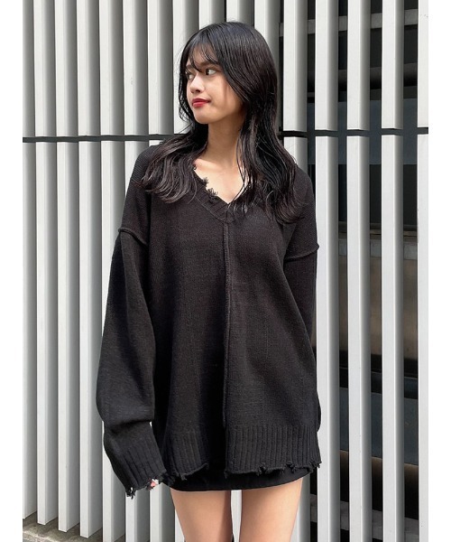 ENVYM(アンビー)の「VネックオーバーサイズKNIT(ニット/セーター・レディース・グレー/ブラック/ベージュ・FREE)」の18枚目の写真