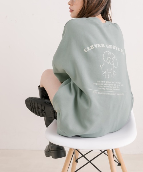 OLIVE des OLIVE（オリーブデオリーブ）の「【WEB限定カラー有】バックプリントDOGチュニックスウェット（スウェット・レディース・グレー/ブラック/ブルー/アイボリー/ミント・FREE）」の12枚目の写真