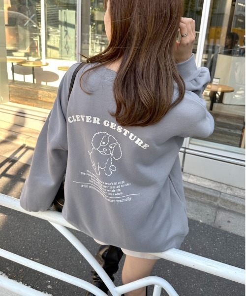 OLIVE des OLIVE（オリーブデオリーブ）の「【WEB限定カラー有】バックプリントDOGチュニックスウェット（スウェット・レディース・グレー/ブラック/ブルー/アイボリー/ミント・FREE）」の19枚目の写真