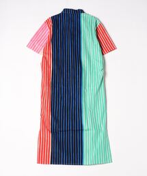 72797657_b_01_215.jpg 72797657_b_01_215.jpg