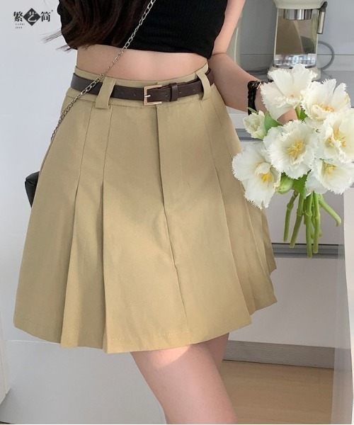 gossip!ロサンゼルス(ゴシップロサンゼルス)の「ベルト付きプリーツミニスカート(スカート・レディース・ベージュ/ブラック・M/S/L)」の10枚目の写真