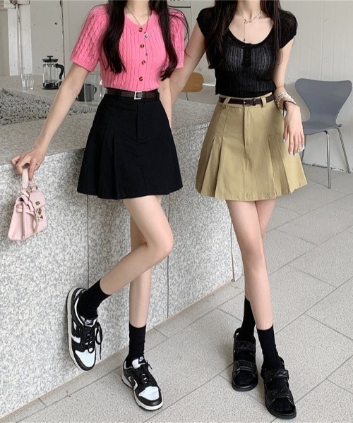 gossip!ロサンゼルス(ゴシップロサンゼルス)の「ベルト付きプリーツミニスカート(スカート・レディース・ベージュ/ブラック・M/S/L)」の13枚目の写真