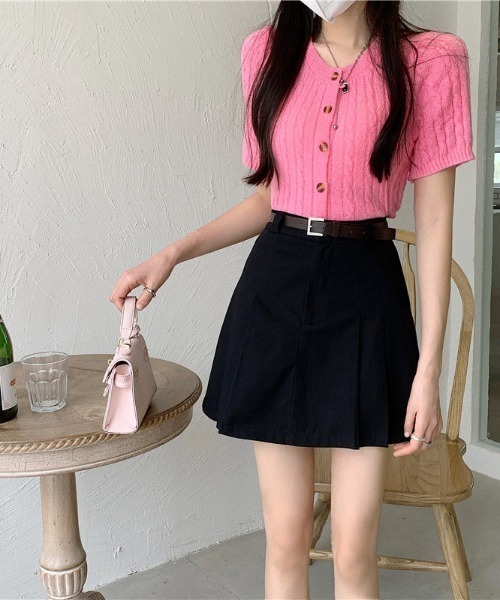 gossip!ロサンゼルス(ゴシップロサンゼルス)の「ベルト付きプリーツミニスカート(スカート・レディース・ベージュ/ブラック・M/S/L)」の22枚目の写真