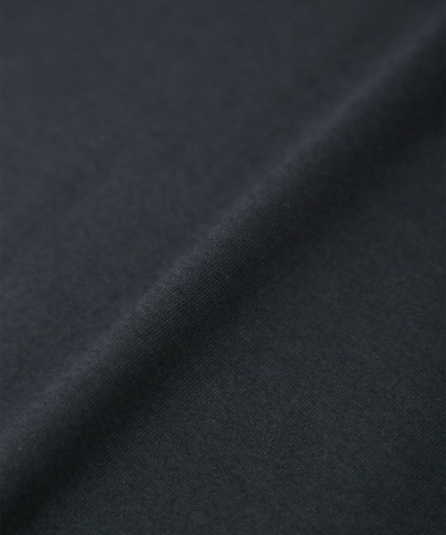 NANO universe（ナノユニバース）の「Anti Soaked 汗染み防止 クルーネックTシャツ（Tシャツ/カットソー・レディース・チャコール/グレー系その他4/ブラック/ホワイト・Ⅰ/Ⅱ/Ⅲ）」の15枚目の写真