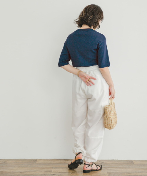 ITEMS URBANRESEARCH（アイテムズ アーバンリサーチ）の「ソウバリハンソデニット（ニット/セーター・レディース・モカ/オフホワイト/ブラック/ブルー・FREE）」の9枚目の写真