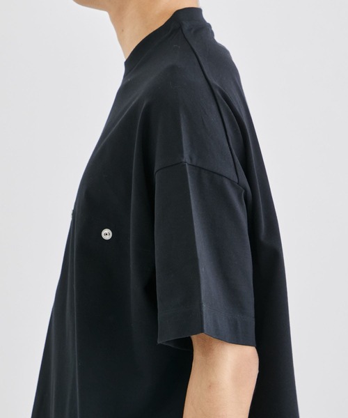 ALMOSTBLACK(オールモストブラック)の「【ALMOSTBLACK/オールモストブラック】BASIC TEE(Tシャツ/カットソー・メンズ・ホワイト/ブラック・1/2)」の8枚目の写真