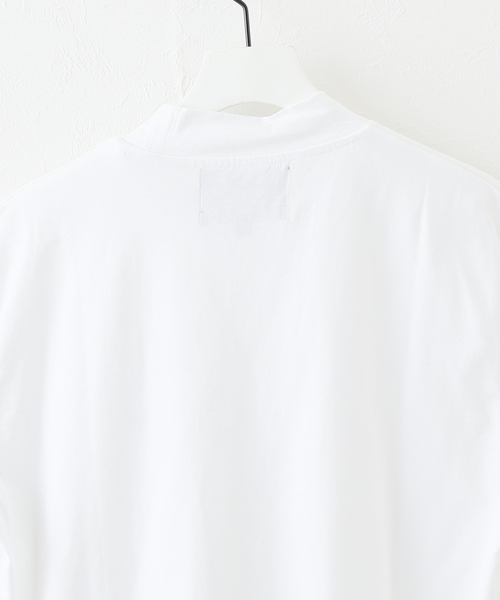 FRED PERRY×RAF SIMONS（フレッドペリーラフシモンズ）の「【RAFSIMONS × FREDPERRY】 HIGN NECK T-SH（Tシャツ/カットソー・メンズ・ホワイト・SMALL/MEDIUM）」の4枚目の写真