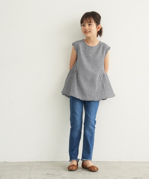 coca（coca）（コカ）の「キッズ　サッカーチェック裾フリルノースリーブトップス（シャツ/ブラウス・キッズ・グリーン/ブラック・110/120/130/140）」の4枚目の写真