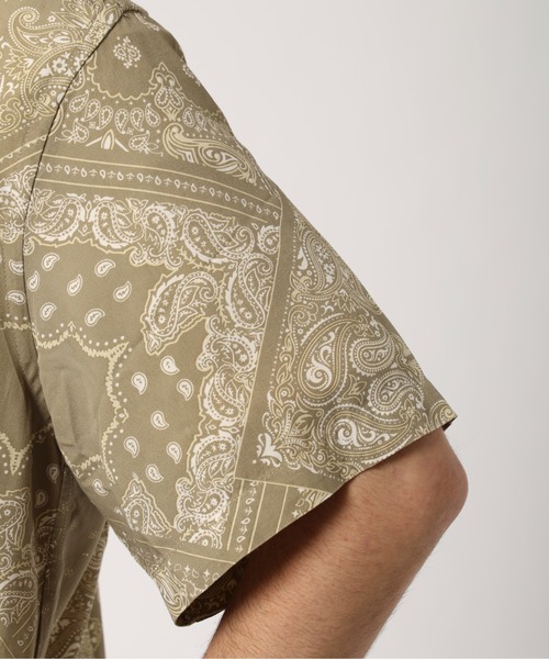 PAZZO（パッゾ）の「【PAZZO】バンダナ柄プリント オープンカラー ショートスリーブ シャツ（シャツ/ブラウス・メンズ・ベージュ/ブラック/グレー・3/1/2）」の7枚目の写真