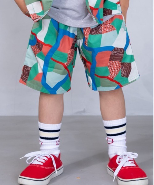 BIG FIELD(ビッグフィールド)の「総柄ショーツ(80~150cm)(その他パンツ・キッズ・グリーン/オリーブ/オフホワイト・80/90/95/100/110/120/130/140/150)」の1枚目の写真