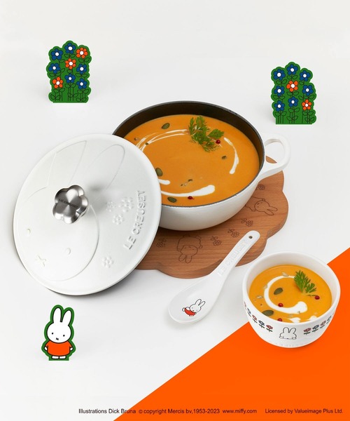 未使用品 ルクルーゼ ミッフィー ココットフルール ビーチウッドトレイ 鍋 鍋敷 未使用品 ルクルーゼ ミッフィー ココットフルール ビーチウッドトレイ