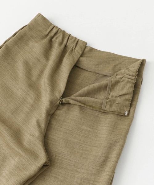 URBAN RESEARCH DOORS（アーバンリサーチドアーズ）の「サイドシームレスパンツ（その他パンツ・レディース・ベージュ/ライトグレー・SMALL/MEDIUM）」の5枚目の写真