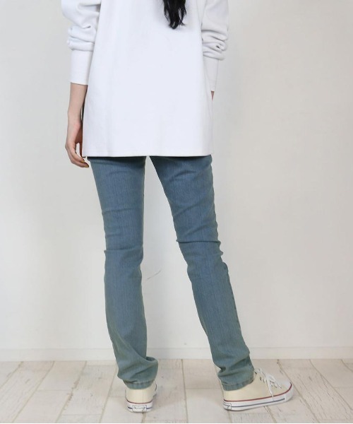 atONE(アットワン)の「atONE オールラバースキニーデニムパンツ(デニムパンツ・レディース・ブルー/ネイビー/ワンウォッシュ・L/3L/4L/LL/M)」の22枚目の写真