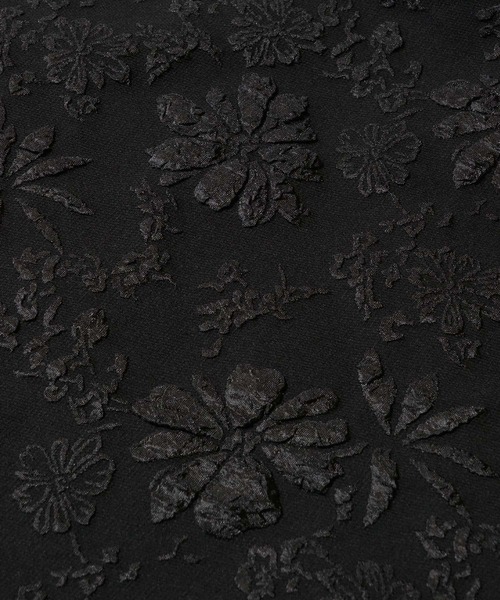 coca（coca）（コカ）の「【WEB限定セール】花柄ジャカードキャミワンピース（ワンピース・レディース・ブラック・M/L）」の2枚目の写真