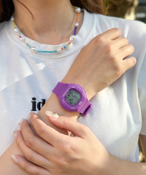 ICE WATCH（アイスウォッチ）の「「Ice-Watch アイスウォッチ」ICE digit ultra　アイスデジット　ウルトラ　ユニセックス（デジタル腕時計・レディース・ホワイト/ピンク/グリーン/パープル/ダークブルー/レッド/オレンジ/ライトブルー/イエロー/ブラック・32mm）」の7枚目の写真