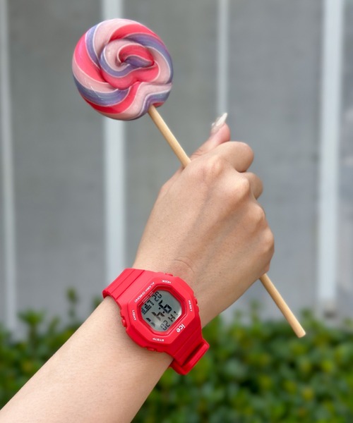 ICE WATCH（アイスウォッチ）の「「Ice-Watch アイスウォッチ」ICE digit ultra　アイスデジット　ウルトラ　ユニセックス（デジタル腕時計・レディース・ホワイト/ピンク/グリーン/パープル/ダークブルー/レッド/オレンジ/ライトブルー/イエロー/ブラック・32mm）」の10枚目の写真