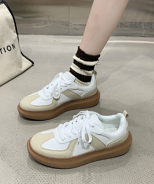 Shoes in Closet（シューズインクローゼット）の「超軽量 厚底 ジャーマントレーナータイプ  スニーカー 6883（スニーカー・レディース・ブラック/ホワイト/ホワイト系1・L/M/S/LL）」の12枚目の写真