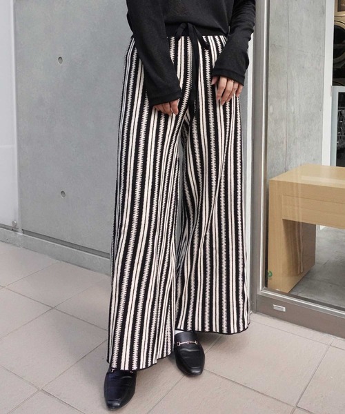 CORNERS by KR(コーナーズバイケーアール)の「CORNERS by KR ストライプニットパンツ(その他パンツ・レディース・ブラック/グレー/ブラック×ホワイト・M/L)」の7枚目の写真