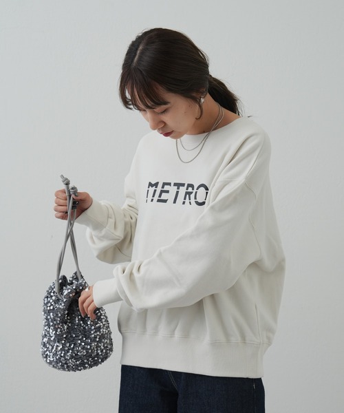 COLONY 2139（コロニートゥーワンスリーナイン）の「裏毛ロゴプリントクルーネックプルオーバー（スウェット・レディース・グレー/ブラック/オフホワイト・FREE）」の6枚目の写真