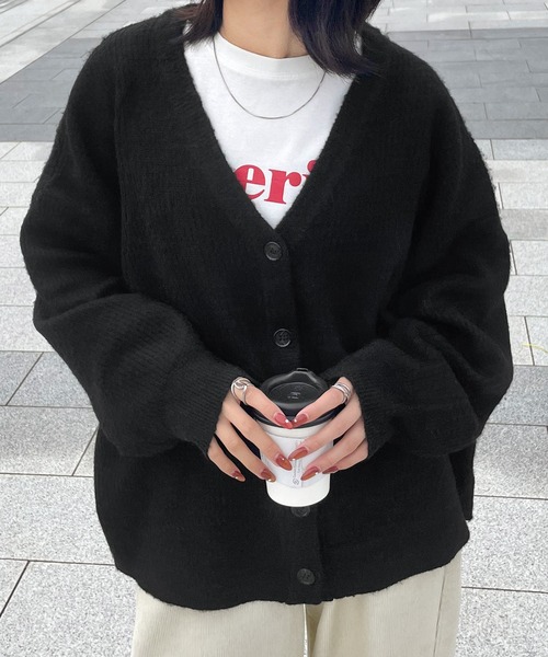 Chillfar（チルファー）の「ベーシックオーバーサイズニットカーディガン（カーディガン/ボレロ・レディース・ピンク/アイボリー/ブルー/ブラック/レッド・FREE）」の2枚目の写真